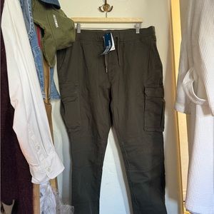 Jogger style cargo pants